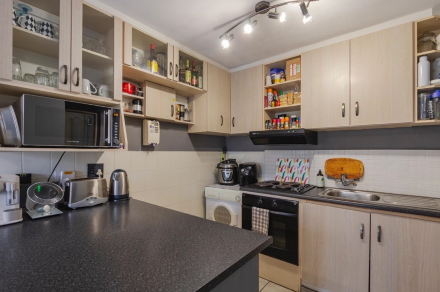To Let 1 Bedroom Property for Rent in La Colline Western Cape
